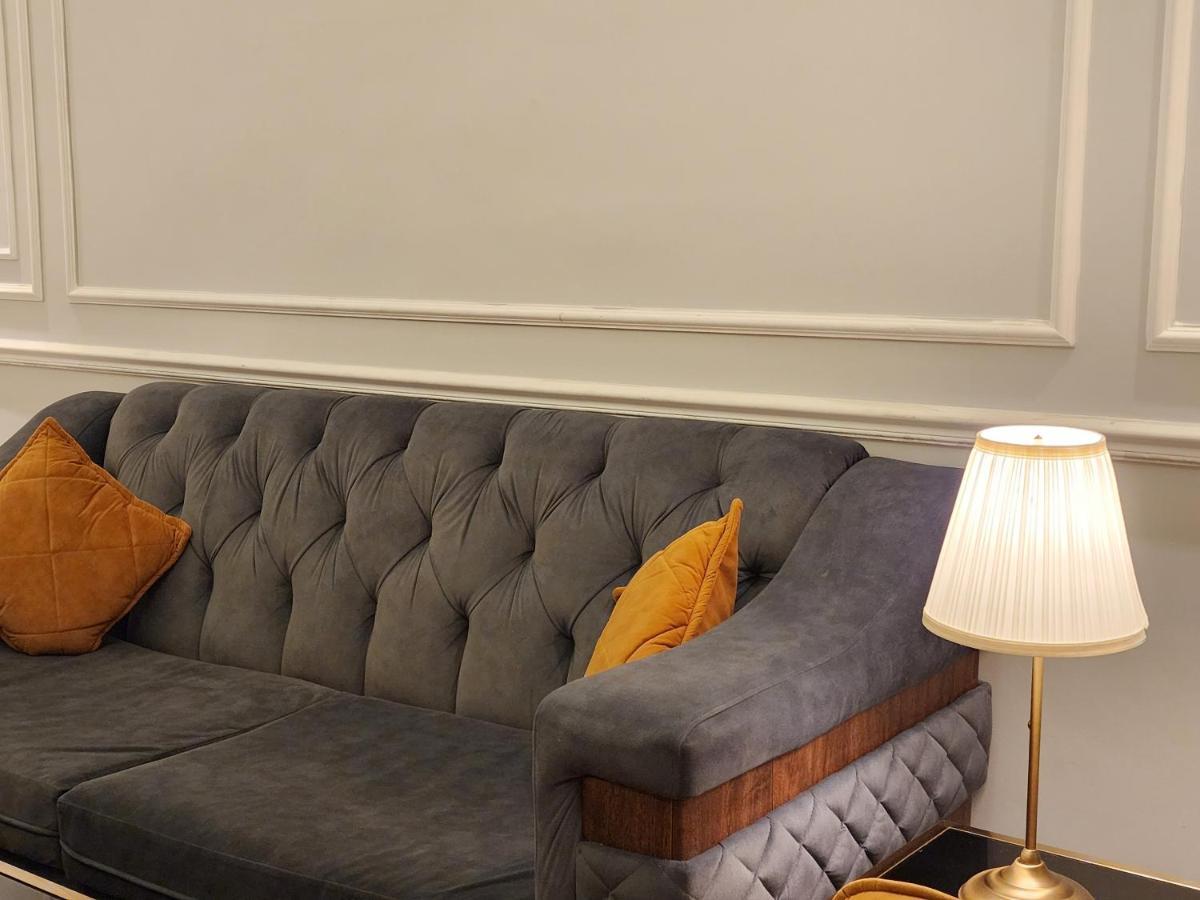 Rasis Furnished